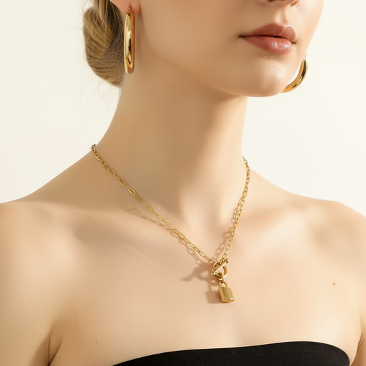 Lily Necklace