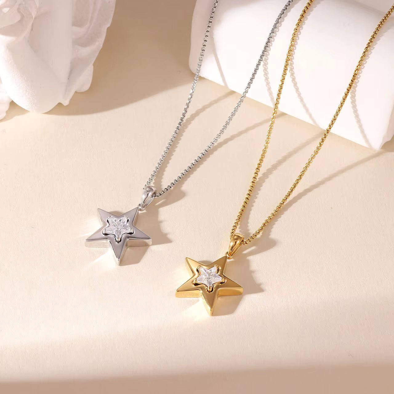 Olivia Star Necklace - Silver