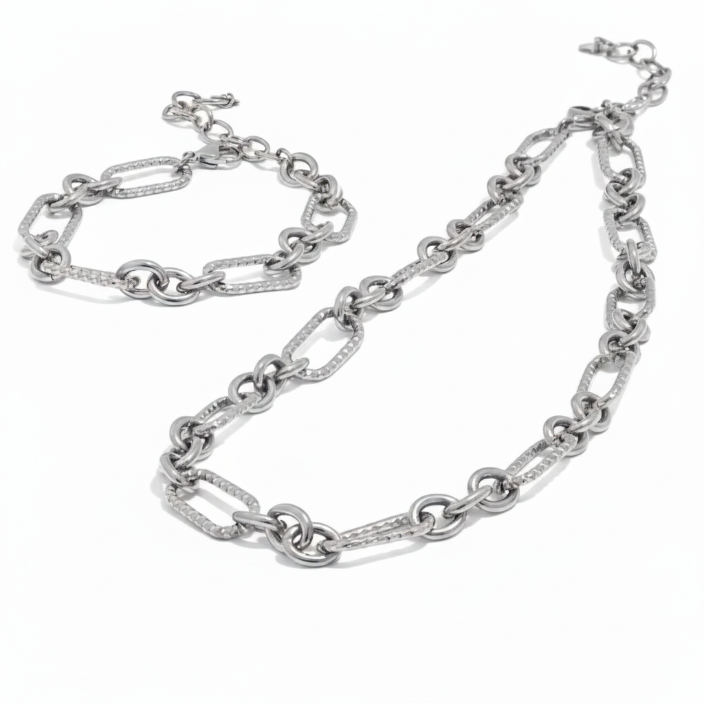 Reece Necklace