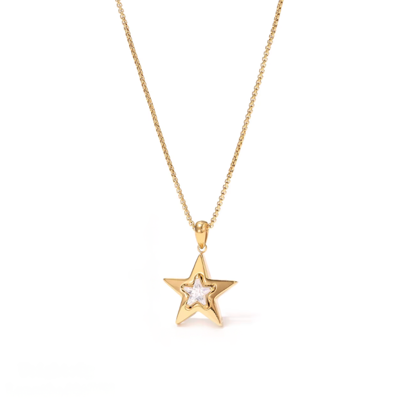 Olivia Star Necklace - Gold
